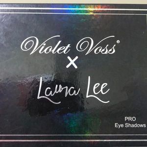 Violet Voss x Laura Lee eyeshadow palette